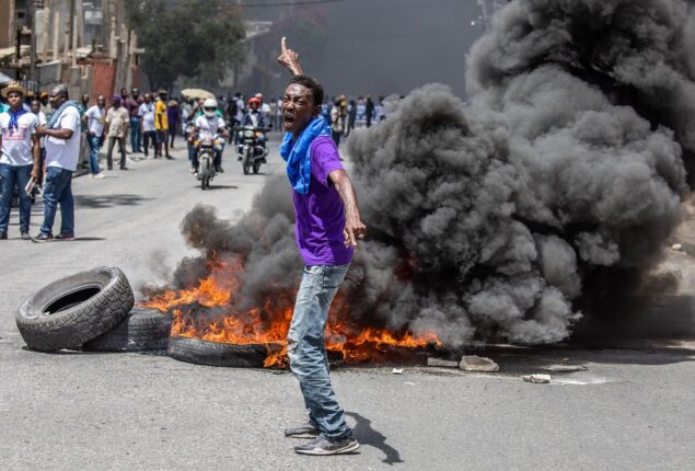 Gangs lose control in Haiti, police struggling to take control