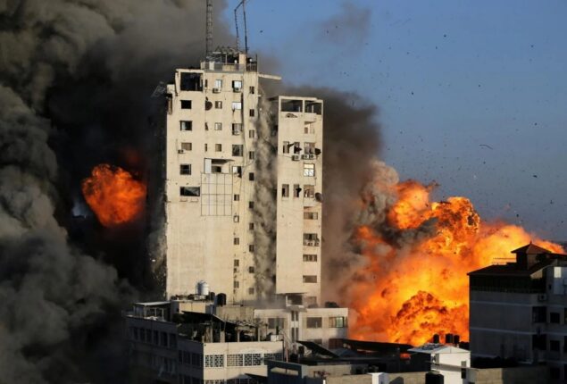 Gaza under attack by Israeli air strikes