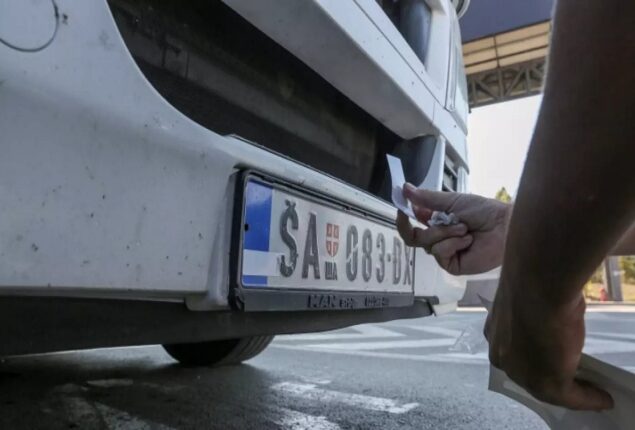 Kosovo delays new car number plate laws