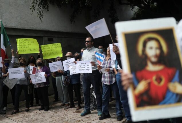 Catholic bishop under house arrest after raid in Nicaragua