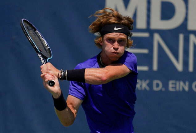 Andrey Rublev wins two times to arrive at semis