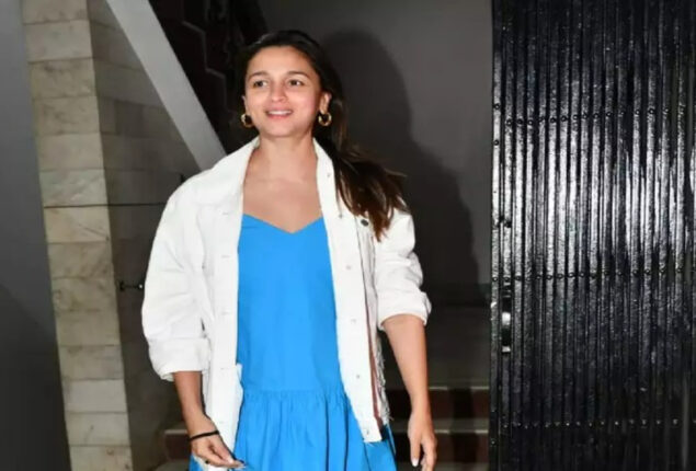 Alia Bhatt looks cute sporting a blue dress and pregnancy glow