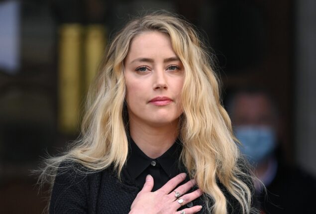 Amber Heard’s hiring of new lawyers is regarded as a wise move