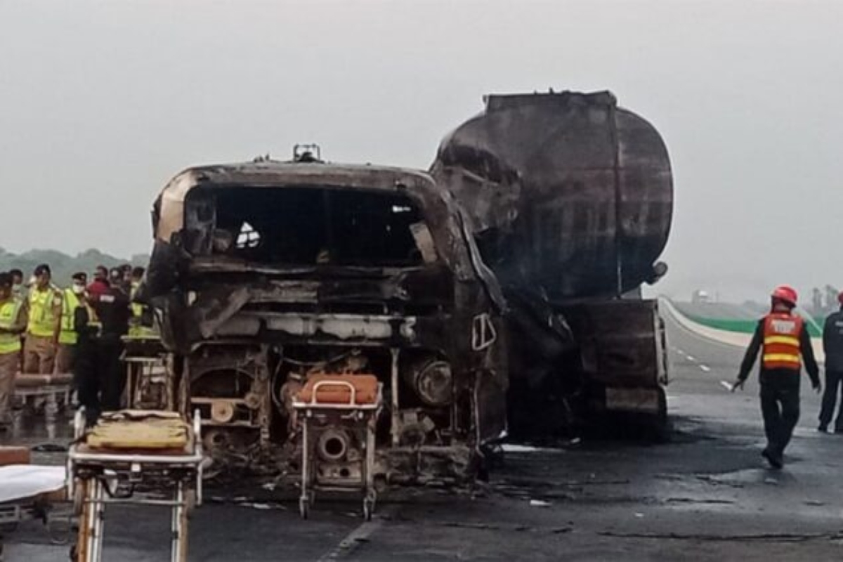 bus oil tanker