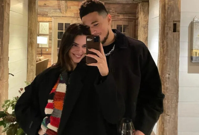 Kendall Jenner drops her photo and Devin Booker from their vacation