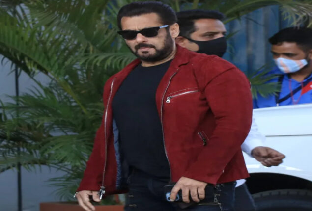 Mumbai Police has given Salman Khan gun licence for self-defense