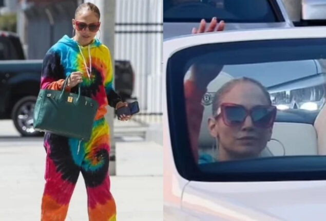 Jennifer Lopez grabs attention with her glamorous appreance