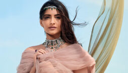 Sonam Kapoor shares picture of her swollen feet on Instagram