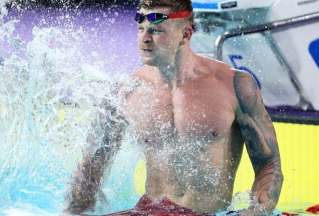 Adam Peaty rebounds to win gold in 50 meter breaststroke