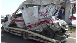 32 killed, 51 wounded in bus accidents