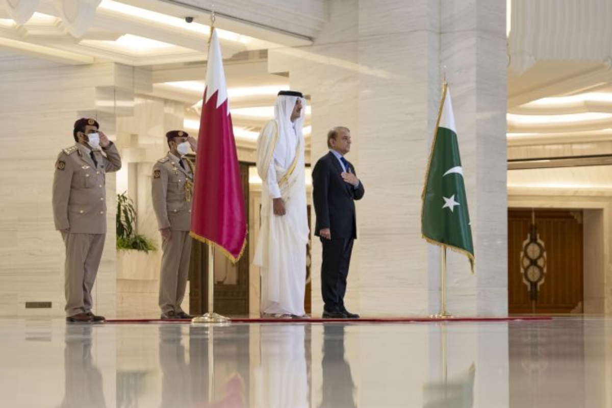 PM leaves for Pakistan