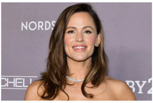 Jennifer Garner recounts her childhood memories