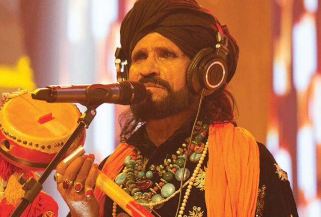 Sufi singer Saieen Zahoor passes out during live performance in London