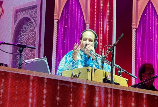 Rahat Fateh Ali Khan performs songs for flood victims in London