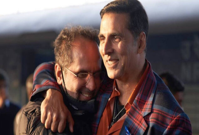 Akshay Kumar and Aanand L Rai photographed at airport