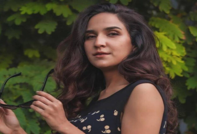 Anoushay Abbasi fans are astounded by her steamy photographs