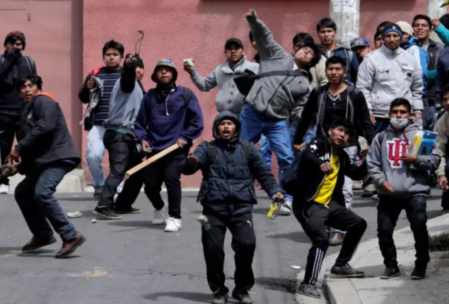 Clashes erupt in Bolivia