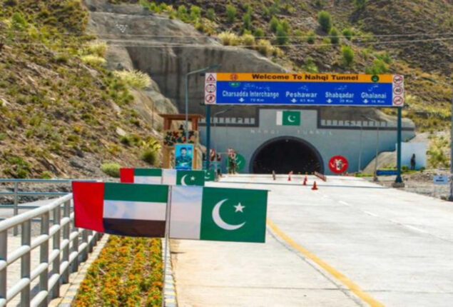 UAE plans to invest $1B in Pakistani firms