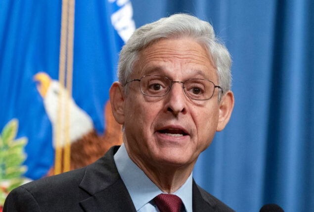 Some Justice Department officials remain silence at the search of Mar-a-Lago