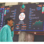Pakistan bourse closes lower over economic upheaval