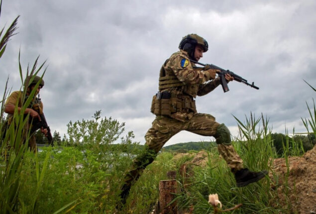 Senior pro-Russian