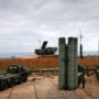 Russian defence ministry signs contracts for missiles and air defence systems
