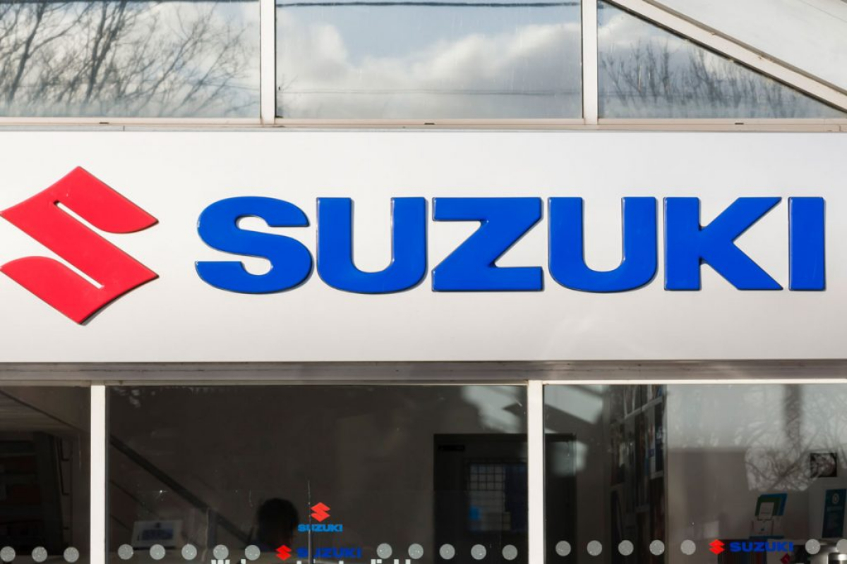 Pak Suzuki slash car prices