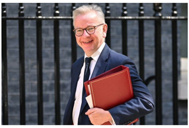 Michael Gove endorses Tory leadership candidate Rishi Sunak