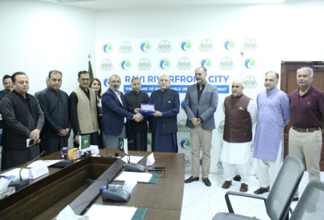 RUDA conducts balloting of Chahar Bagh project