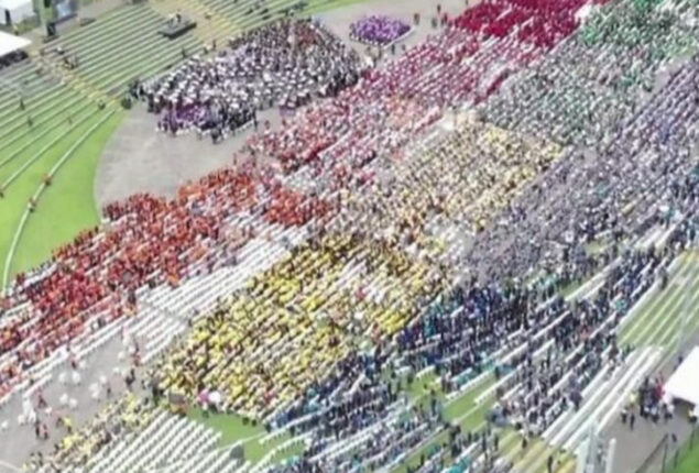 Colombia held a huge concert to commemorate the report on armed conflict