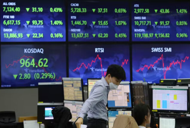 Asia stock markets slide on US interest rate fears