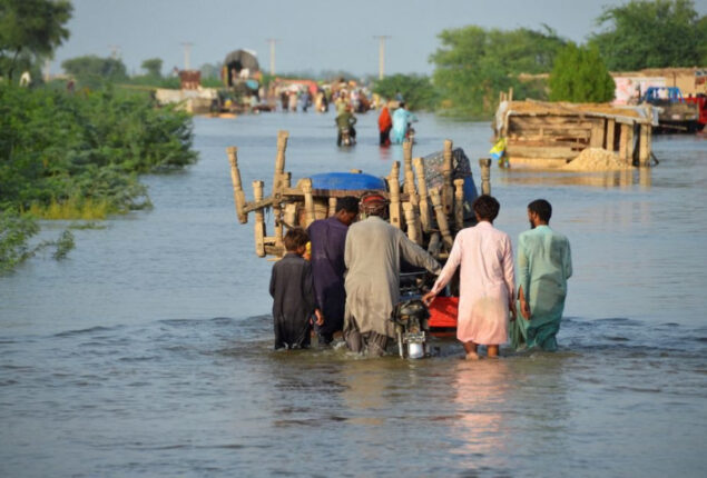 U.S. pledges $30 million to Pakistan flood relief