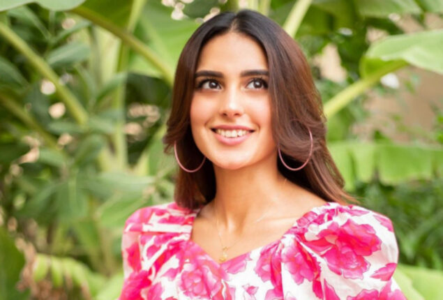 Iqra Aziz on why she would not work with Feroze Khan