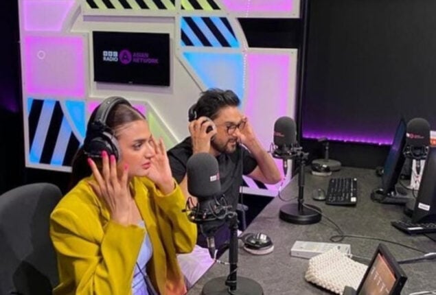 Hira Mani’s English accent gets hilarious reaction from netizens