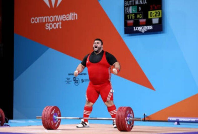 Nooh Dastagir Butt bags gold for Pakistan in weightlifting competition