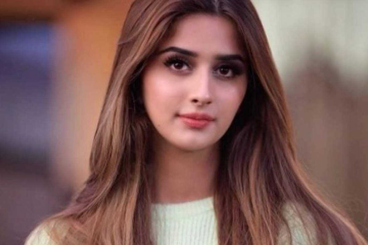 TikToker Alishbah Anjum Shares Styling Tips