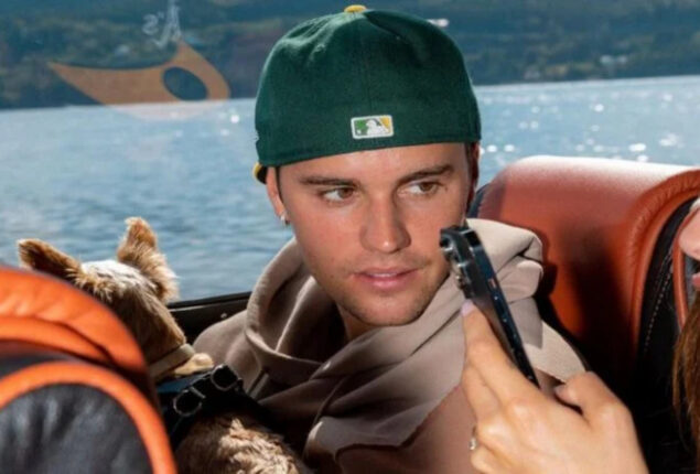 Justin Bieber apologises to man for rude comments on social media