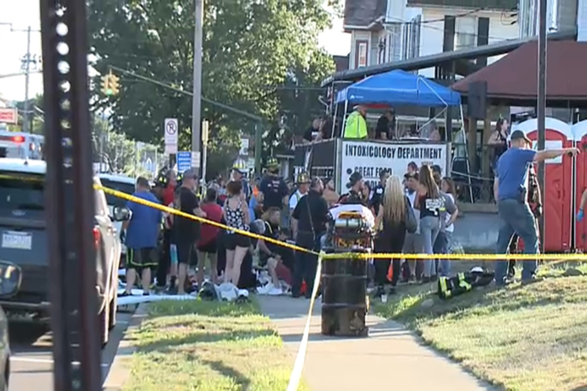 fire victims crowd