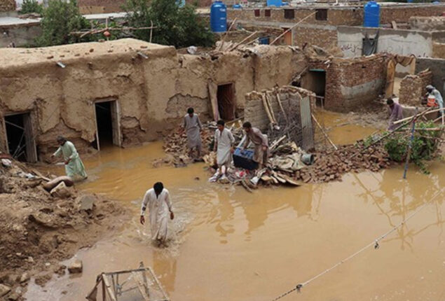 Flood continue to wreak havoc in Balochistan as death toll mounts to 230