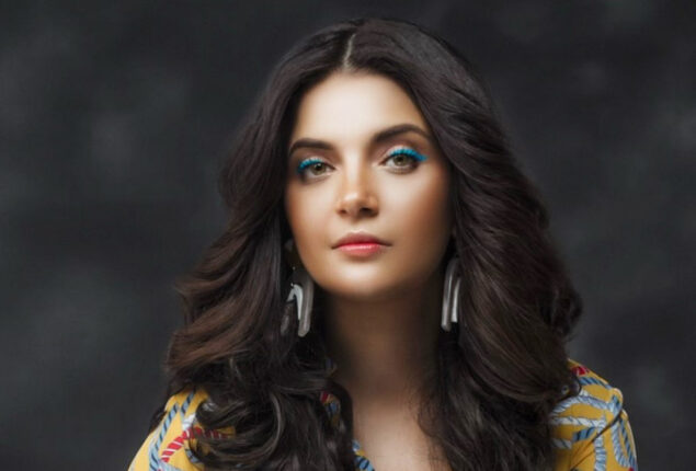 Armeena Khan answers the moral brigade’s comments about women clothing