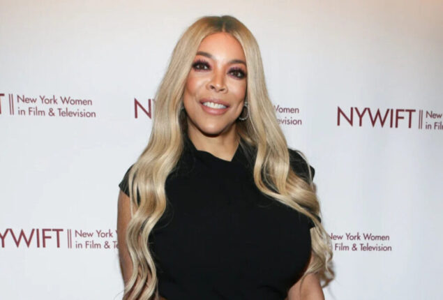 Wendy Williams ties knot with a NYPD police officer