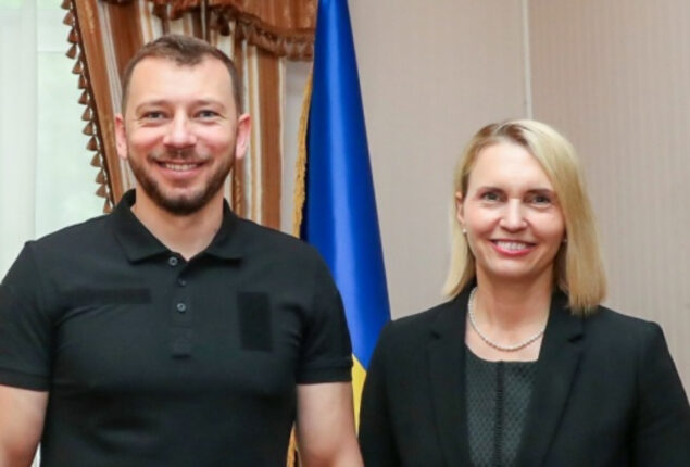U.S. ambassador and SAPO chief meet