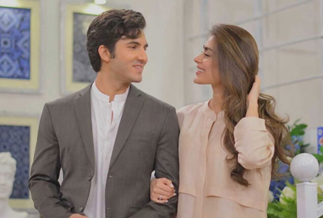 Sadaf Kanwal and Shahroz Sabzwari groove at recent wedding