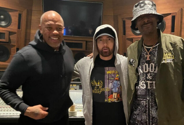 Photo of Eminem with Dr. Dre garnered over 2 million likes