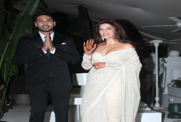 At Arjun & Carla’s reception, Bobby Deol and Sussanne look great