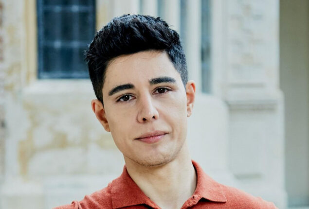 Omid Scobie responds to criticism after his comments about William & Kate
