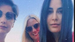 Katrina Kaif looks beautiful in new Selfie with her sisters