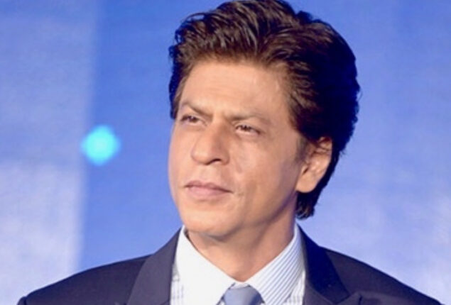 Shah Rukh Khan requests Narendra Modi to ‘take a day off’ in wish