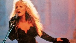 Stevie Nicks belts out hits with a little help from her friends