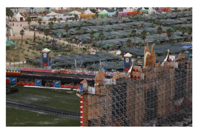 1 person died and 17 hurt as Spanish music festival collapsed